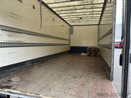 DAF LF 210 FA / 12 Ton / 450 dkm / Tacho V2 / Box /...