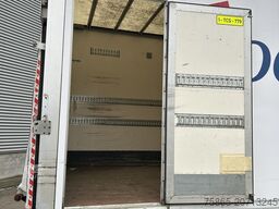 DAF LF 210 FA / 12 Ton / 450 dkm / Tacho V2 / Box /...