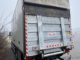 Iveco Stralis 360 4x2 box truck with full side opening.