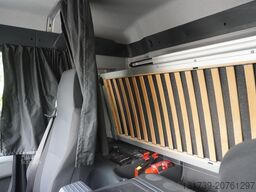 MAN TGS 18.440 / 19 EPAL curtainsider / Slee