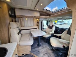 LMC Cruiser 663 G Grey Selection 150 *Solar + WR*