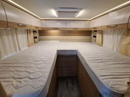 LMC Cruiser 663 G Grey Selection 150 *Solar + WR*