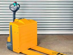 Jungheinrich EJE 220 - Service Neu  - 4.323 Std.- Batterie 80%