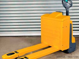 Jungheinrich EJE 220 - Service Neu  - 4.323 Std.- Batterie 80%