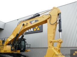 Caterpillar 390F LME
