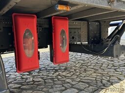 iveco 120-250 Eurocargo rechts Schiebeplane LBW