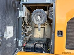 Liebherr R922LC