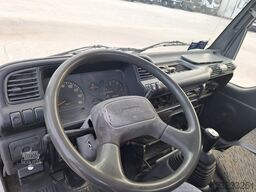 Isuzu NKR 77
