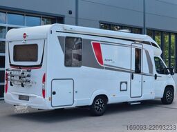 BÜRSTNER Lyseo T 744 *2x Hubbett*2xTV*MaxxFan*Navi*Solar