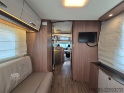 BÜRSTNER Lyseo T 744 *2x Hubbett*2xTV*MaxxFan*Navi*Solar