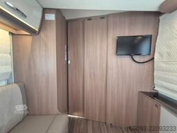 BÜRSTNER Lyseo T 744 *2x Hubbett*2xTV*MaxxFan*Navi*Solar