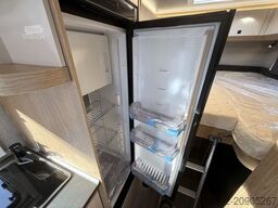 HOBBY ONTOUR C 680 GE 8-Gang Automatik 140 PS