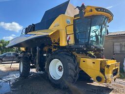 New Holland CR8.80 MY21