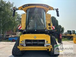 New Holland CR 9.90 RAUPE