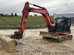 Kubota KX080-4 with 3 excavator buckets