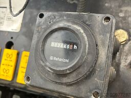 IVECO TRAKKER 260T45W 6X6