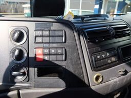 Mercedes-Benz Atego 1221 1221 L  Takel wagen 6 Persoons