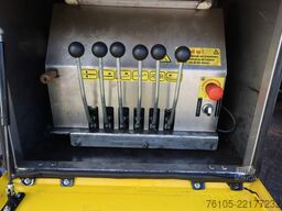 Mercedes-Benz Atego 1221 1221 L  Takel wagen 6 Persoons