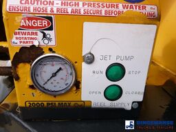 D.A.F. LF 55.220 4x2 RHD Whale vacuum tank 7.5 m3