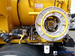 D.A.F. LF 55.220 4x2 RHD Whale vacuum tank 7.5 m3