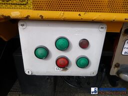 D.A.F. LF 55.220 4x2 RHD Whale vacuum tank 7.5 m3