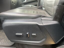 FORD TOURNEO CUSTOM 320 L2 Titanium 96 kW 9-Sitzer