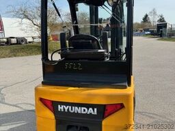 HYUNDAI Elektro-Gabelstapler 20BT-9U
