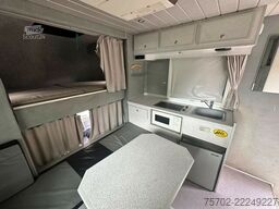 Mercedes-Benz Atego 1023 4 Pferde + Kiste Wohnung