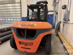 Maximal FD100T-MWL3 10-ton fork lift truck as a repair obj