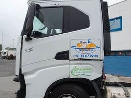 IVECO 460 S WAY NP LNG ACTIVE SPACE