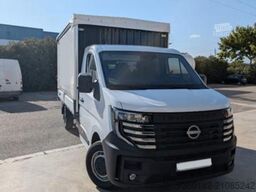 Nissan Interstar c