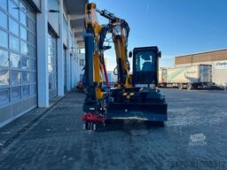 JCB Hydradig / Skid-Steer-Aufnahme / nur 375h / 2024