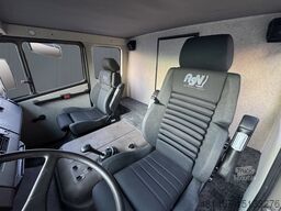 Mercedes-Benz 1120