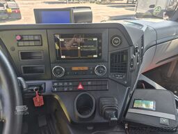MERCEDES-BENZ Antos 1840 4x2 SZM Nahverkehr