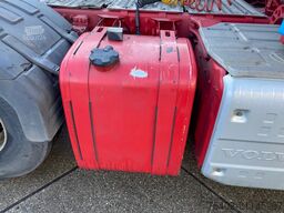 Volvo FH 13.500 Globetrotter / 6x2/4 / 2x Tank