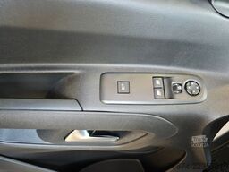 OPEL Combo-e Cargo XL 50-kWh Regalsystem Navi Kamera