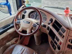 DAF XF 480 SuperSpaceCab 4x2 - Custom in- and exter...