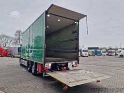 Volvo FM 460 6x2*4 - Box with sidedoors - Loadlift - ...