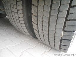 RENAULT T460.18, KLEIDER KOFFER