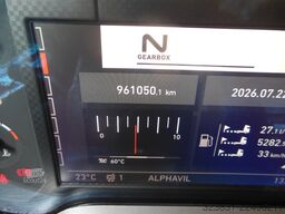 RENAULT T460.18, KLEIDER KOFFER