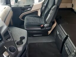 MERCEDES-BENZ Actros 1851LS MP5 Gigaspace Retarder ADA Xenon