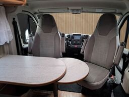 PÖSSL 2Win Citroen AHK,Allwetterreifen,Markise,Sat,TV