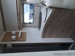 EURAMOBIL Profila T 720 QB Markise,Solar,Radio,Ahk,RFK