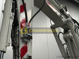 Takeuchi TB 295 W Powertilt