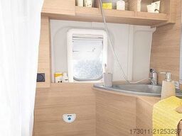 ROADCAR R 601 140PS Radio/Navi/RFK/Markise/Dieselheizung