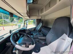 VOLVO FM330 4X2