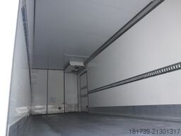 Mercedes-Benz Actros 2546 / Lecapitaine refrigerator