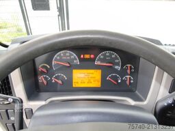 Volvo FL 240 + 12t + euro 5 + lift