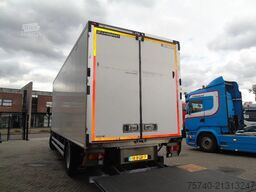 MAN TGM 18.250 + carrier supra 850 + euro 6 + lift ...