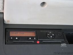 MAN TGL 8.220 + MANUAL + EURO 6 + LIFT